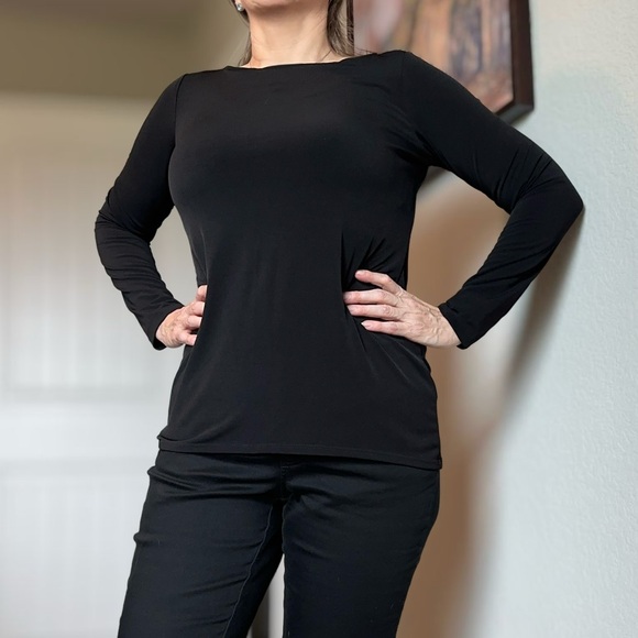 Susan Graver Modern Essentials Liquid Knit Hi-Low Hem Top XXS Black - Picture 2 of 11